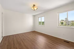 650 Newbridge Rd, East Meadow, NY 11554 - Photo 12
