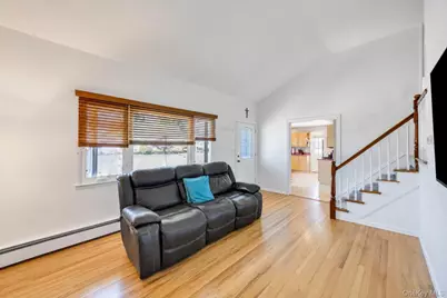 112 Washington Street, Farmingdale, NY 11735 - Photo 12