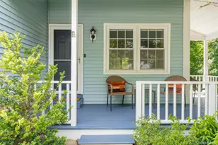 9 Windsor Ct, Poughkeepsie, NY 12601 - Photo 2