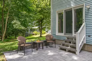 9 Windsor Ct, Poughkeepsie, NY 12601 - Photo 16