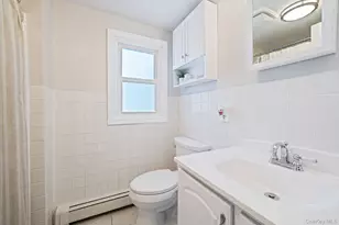 168 W 21st St, Deer Park, NY 11729 - Photo 22
