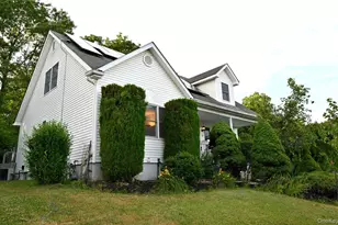 12 Walnut Ln, Middletown, NY 10940 - Photo 2