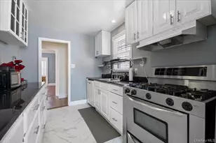 88-15 Commonwealth Blvd, Bellerose, NY 11426 - Photo 4