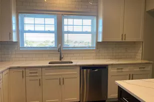 840 Montauk Hwy, Copiague, NY 11726 - Photo 6