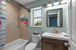 27 Cleveland Ave, Selden, NY 11784 - Photo 24