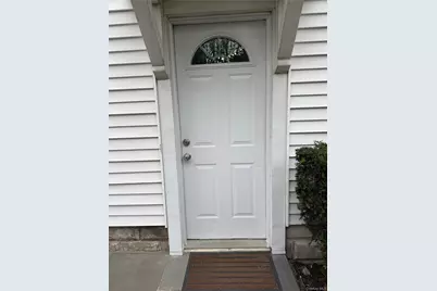 7 Chestnut Street, Westbury, NY 11590 - Photo 18