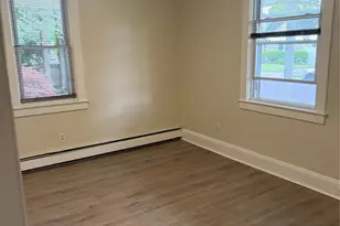 7 Chestnut St, Westbury, NY 11590 - Photo 8