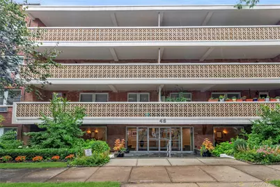45 Hill Park Avenue #3D, Great Neck, NY 11021 - Photo 2