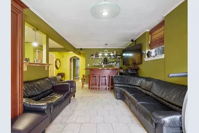 4450 Matilda Avenue, Bronx, NY 10470 - Photo 32