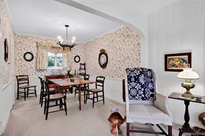 18 Old Farm Road, East Hills, NY 11577 - Photo 10