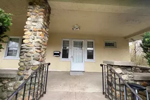 8 Bogart Ave, Port Washington, NY 11050 - Photo 2