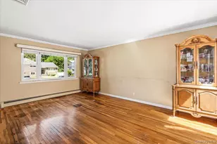 7 Margaret Dr, Plainview, NY 11803 - Photo 4