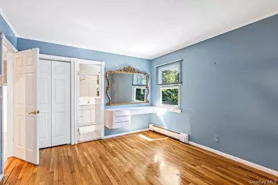 7 Margaret Drive, Plainview, NY 11803 - Photo 12