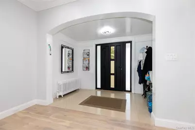 367 Summit Avenue, Cedarhurst, NY 11516 - Photo 4