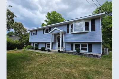 3 Abbey Road, Hyde Park, NY 12538 - Photo 2