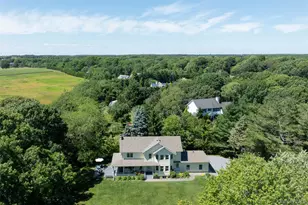 2700 Harbor Ln, Cutchogue, NY 11935 - Photo 2