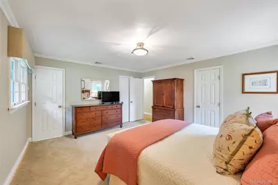 4 Long Hill Road, Smithtown, NY 11787 - Photo 18
