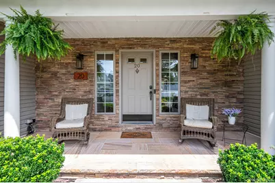 20 Hancock Court, South Setauket, NY 11720 - Photo 2