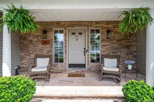 20 Hancock Ct, South Setauket, NY 11720 - Photo 2