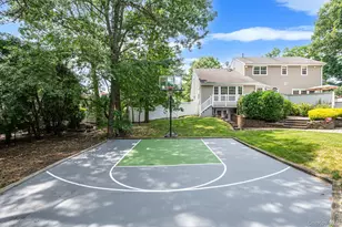20 Hancock Ct, South Setauket, NY 11720 - Photo 6