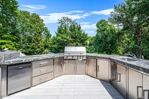 20 Hancock Ct, South Setauket, NY 11720 - Photo 4