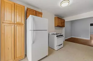 158 Willow St, Yonkers, NY 10701 - Photo 4