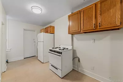 158 Willow Street #4B, Yonkers, NY 10701 - Photo 2