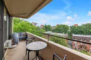 10-24 166 St St, Whitestone, NY 11357 - Photo 10