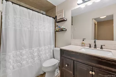 10-24 166 St. Street #7C, Whitestone, NY 11357 - Photo 8