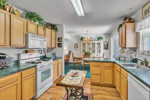 702 Pebble Beach Path, Riverhead, NY 11901 - Photo 14