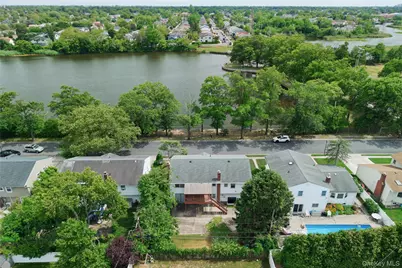 726 University Street, Valley Stream, NY 11581 - Photo 2