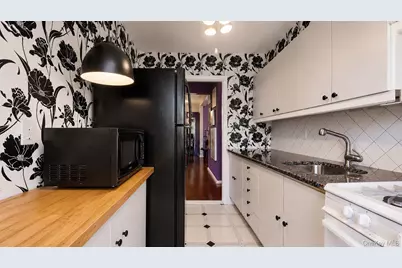 75-05 210th Street #4N, Oakland Gardens, NY 11364 - Photo 12