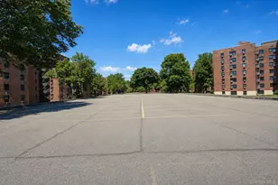 75-05 210th St, Oakland Gardens, NY 11364 - Photo 28