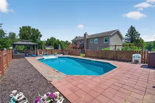 14 Blossom Grove Ct, Highland, NY 12528 - Photo 38
