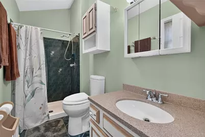 14 Blossom Grove Court, Highland, NY 12528 - Photo 18