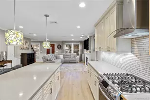 122 Linton Ave, Lindenhurst, NY 11757 - Photo 14