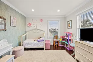 122 Linton Ave, Lindenhurst, NY 11757 - Photo 28