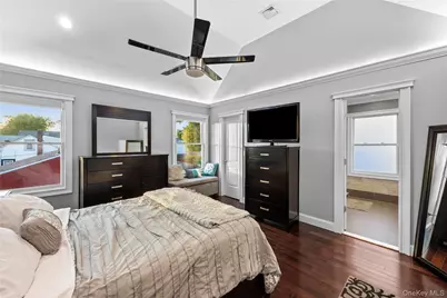122 Linton Avenue, Lindenhurst, NY 11757 - Photo 30