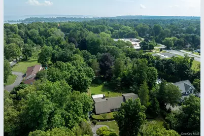 209 Southdown Road, Lloyd Harbor, NY 11743 - Photo 4
