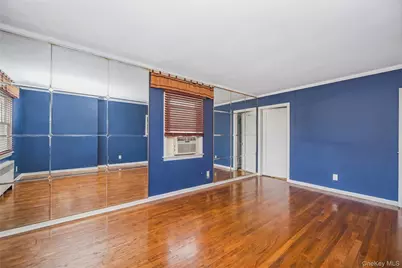 12135 Milburn Street, Springfield Gardens, NY 11413 - Photo 4