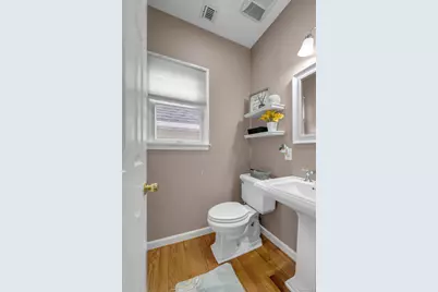 146 Melville Road, Farmingdale, NY 11735 - Photo 8