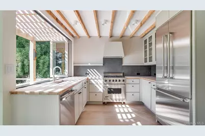 149 Accabonac Road, East Hampton, NY 11937 - Photo 12