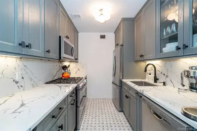 3816 Waldo Avenue #3A, Bronx, NY 10463 - Photo 6