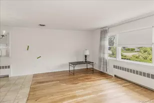 17 Duryea Pl, Lynbrook, NY 11563 - Photo 4