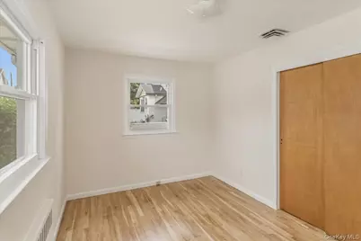 17 Duryea Place, Lynbrook, NY 11563 - Photo 12