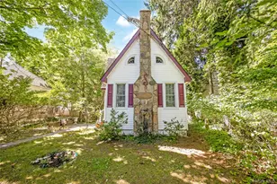 12 Valkyr Rd, Rocky Point, NY 11778 - Photo 2