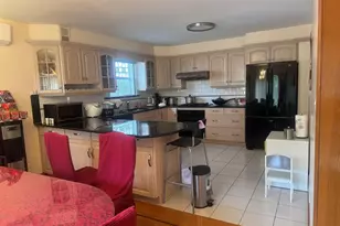 250-56 39th Rd, Little Neck, NY 11363 - Photo 4