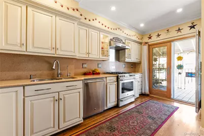 7718 83rd Street, Glendale, NY 11385 - Photo 6