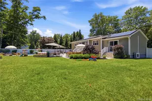 3 Del Pl, Hauppauge, NY 11788 - Photo 36