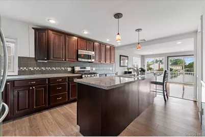 631 Lincoln Street, Baldwin, NY 11510 - Photo 2